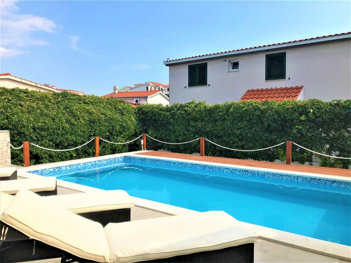 Holiday Home Marina セヴィド エクステリア 写真